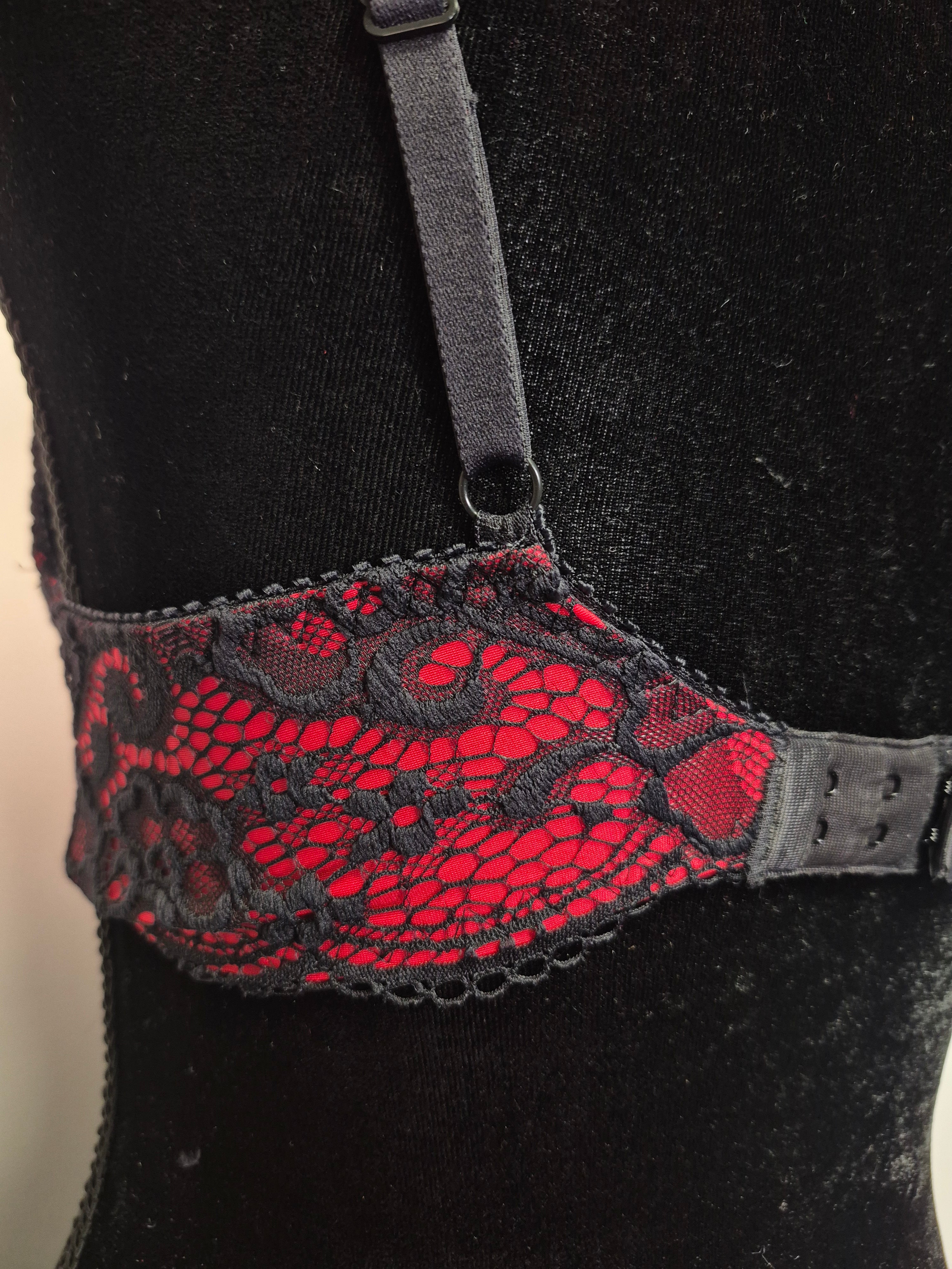 Nedrček VAYLON Lines